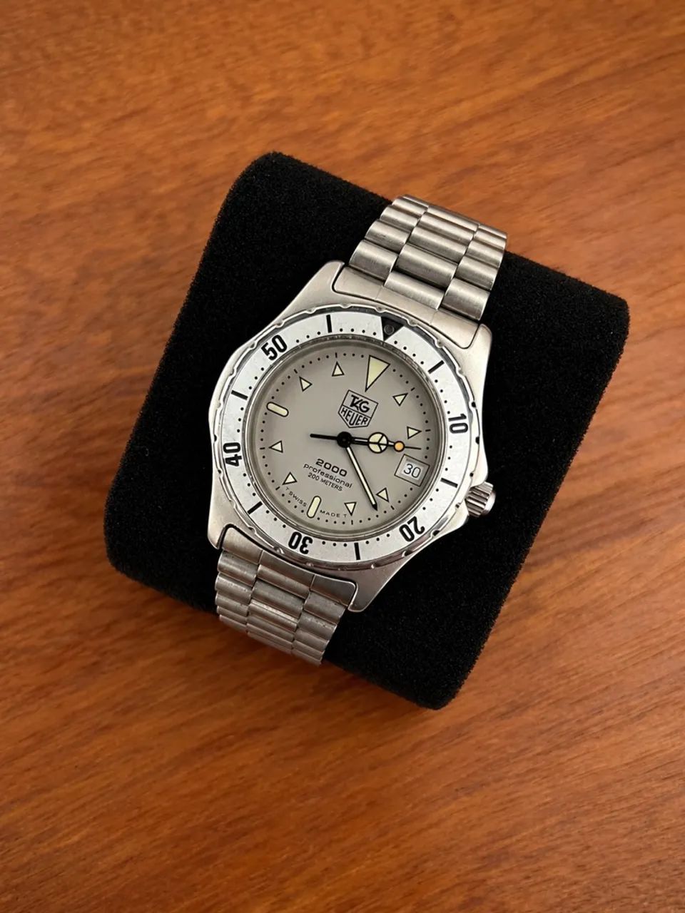 Tag Heuer Professional 2000 Ghost 