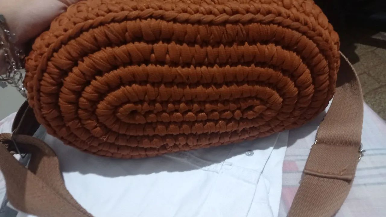 Bolsa artesanal de crochê  - Foto 2
