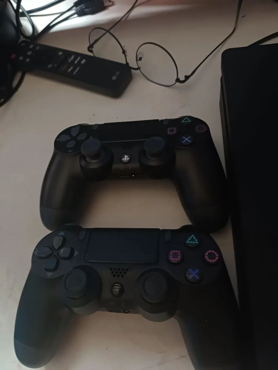 ps4 slim 1T - Foto 2