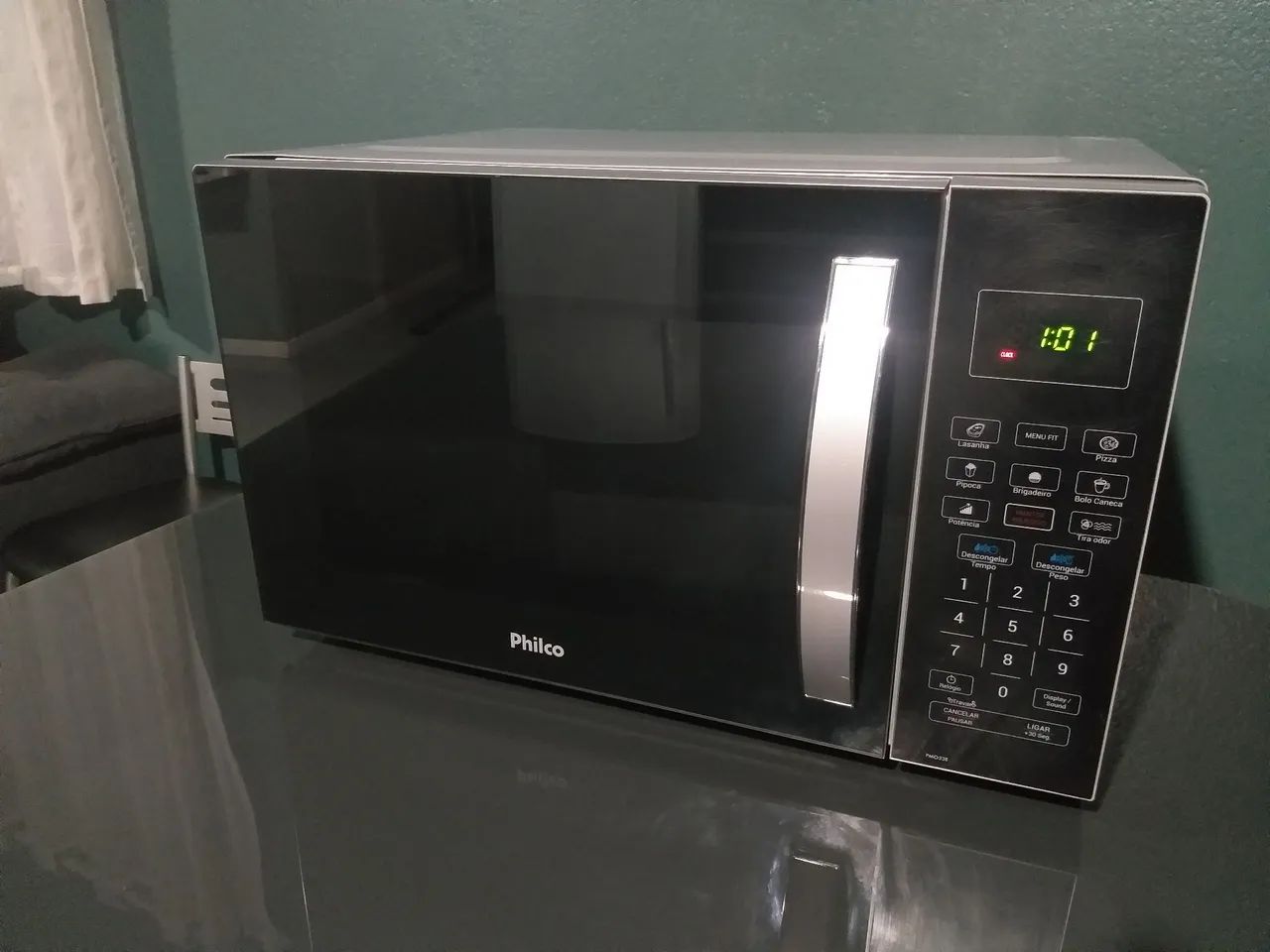 Microondas Philco 31 litros semi novo