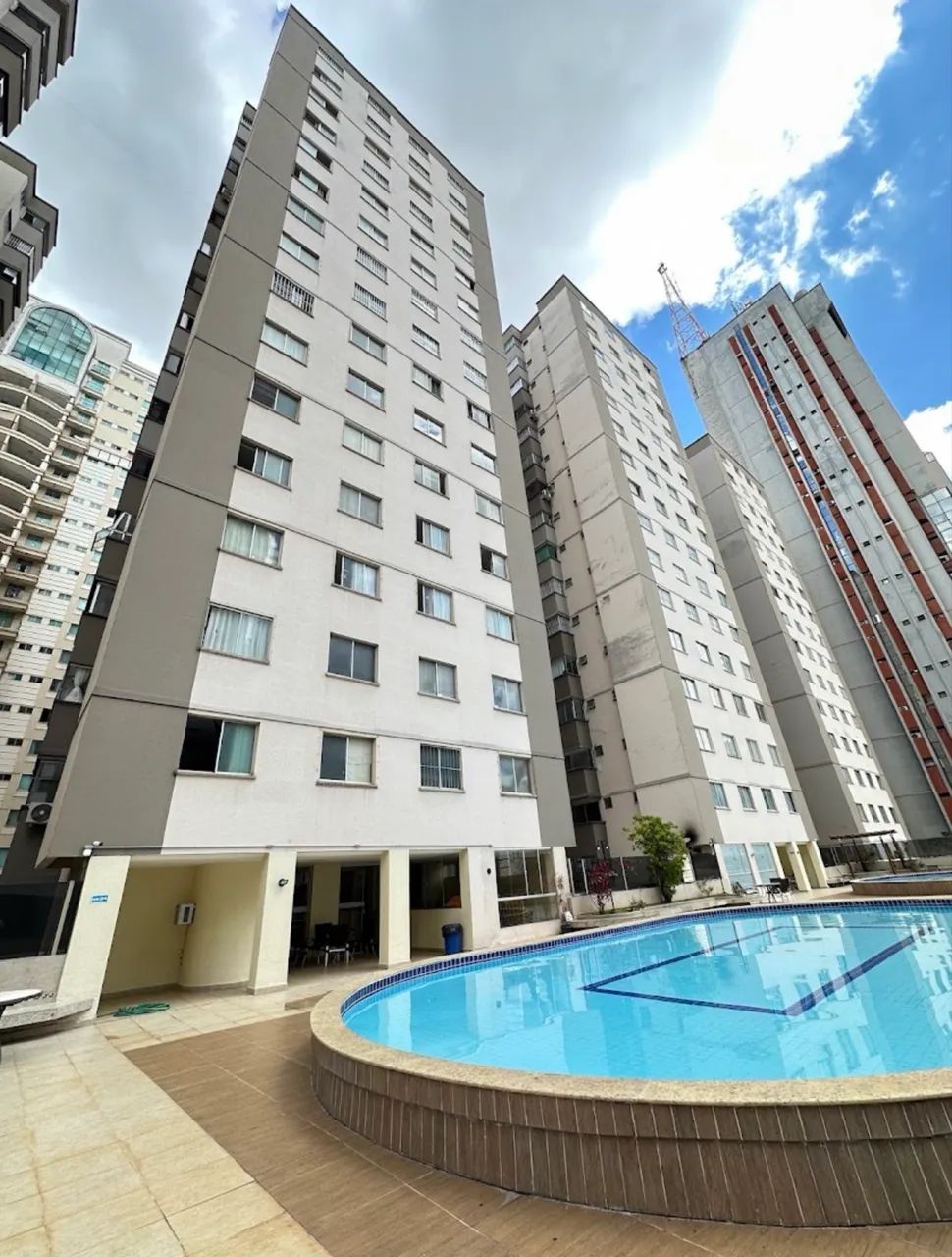 Alugo Apartamento Setor Bueno (Particular)