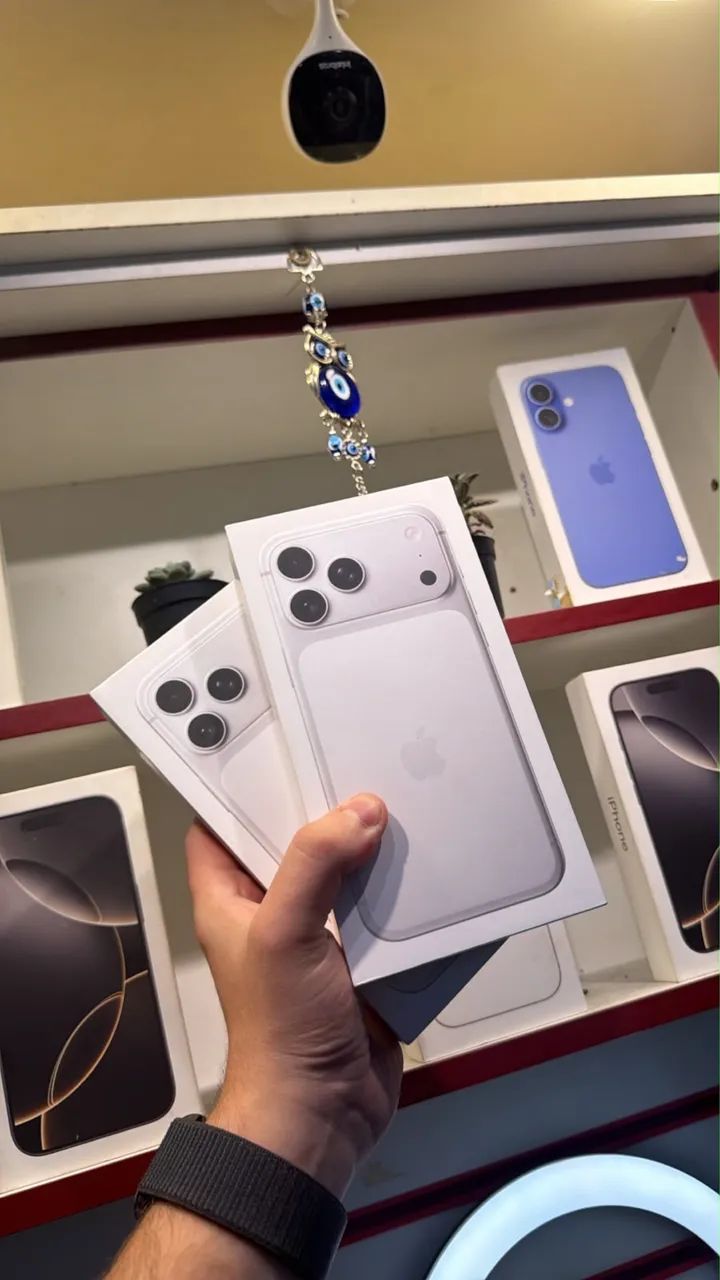 iphone 17 pro Max prata Baixou 