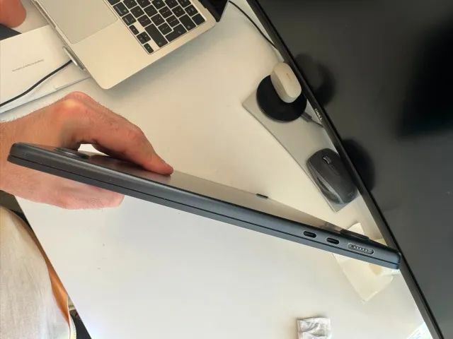 MacBook Air M2 512GB 15 polegadas (90% saúde bateria) sem arranhão