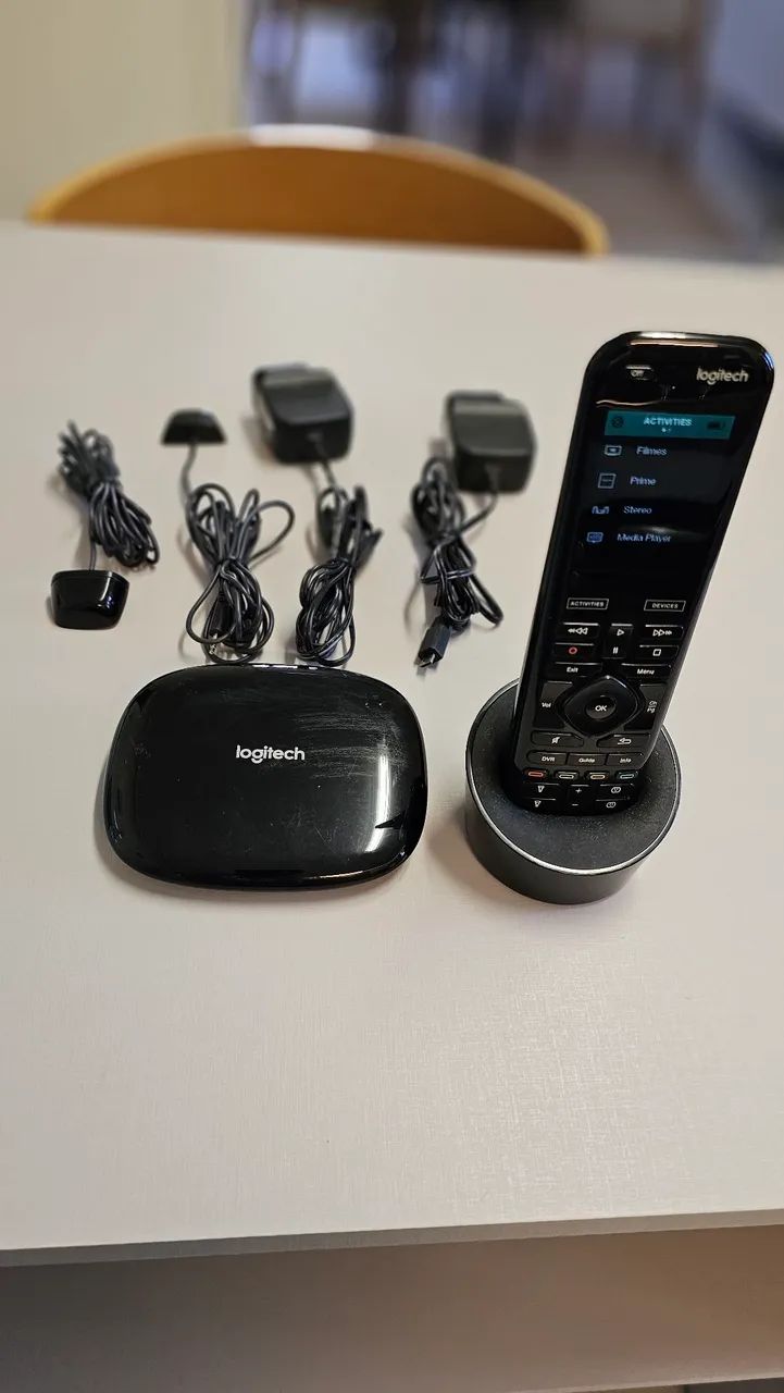 Logitech Harmony Elite - Controle remoto universal completo  - Foto 2