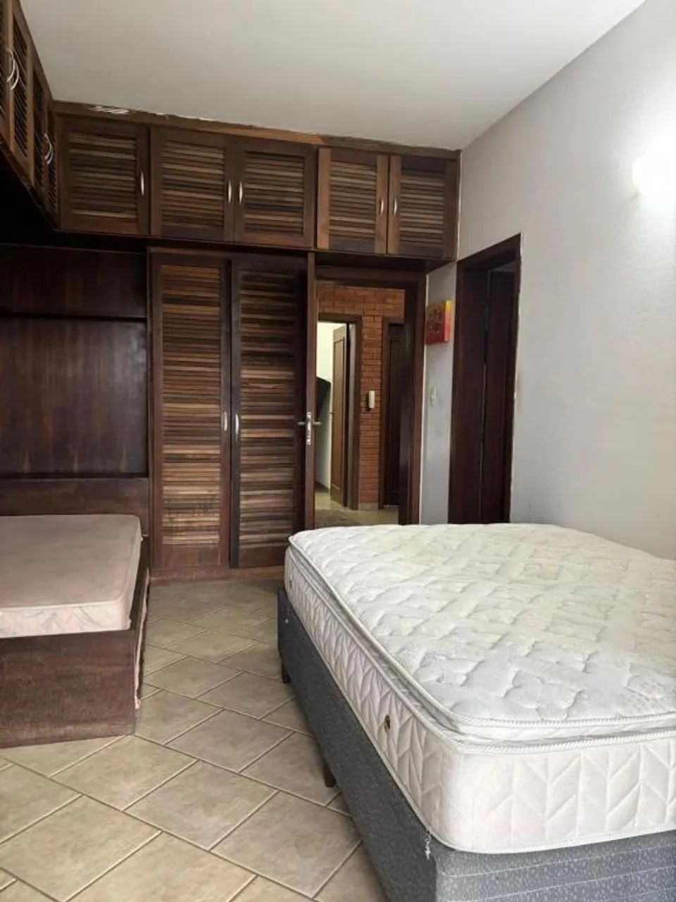 Sobrado estilo rústico | 227m² | 4 quartos | varanda ampla. - Foto 2
