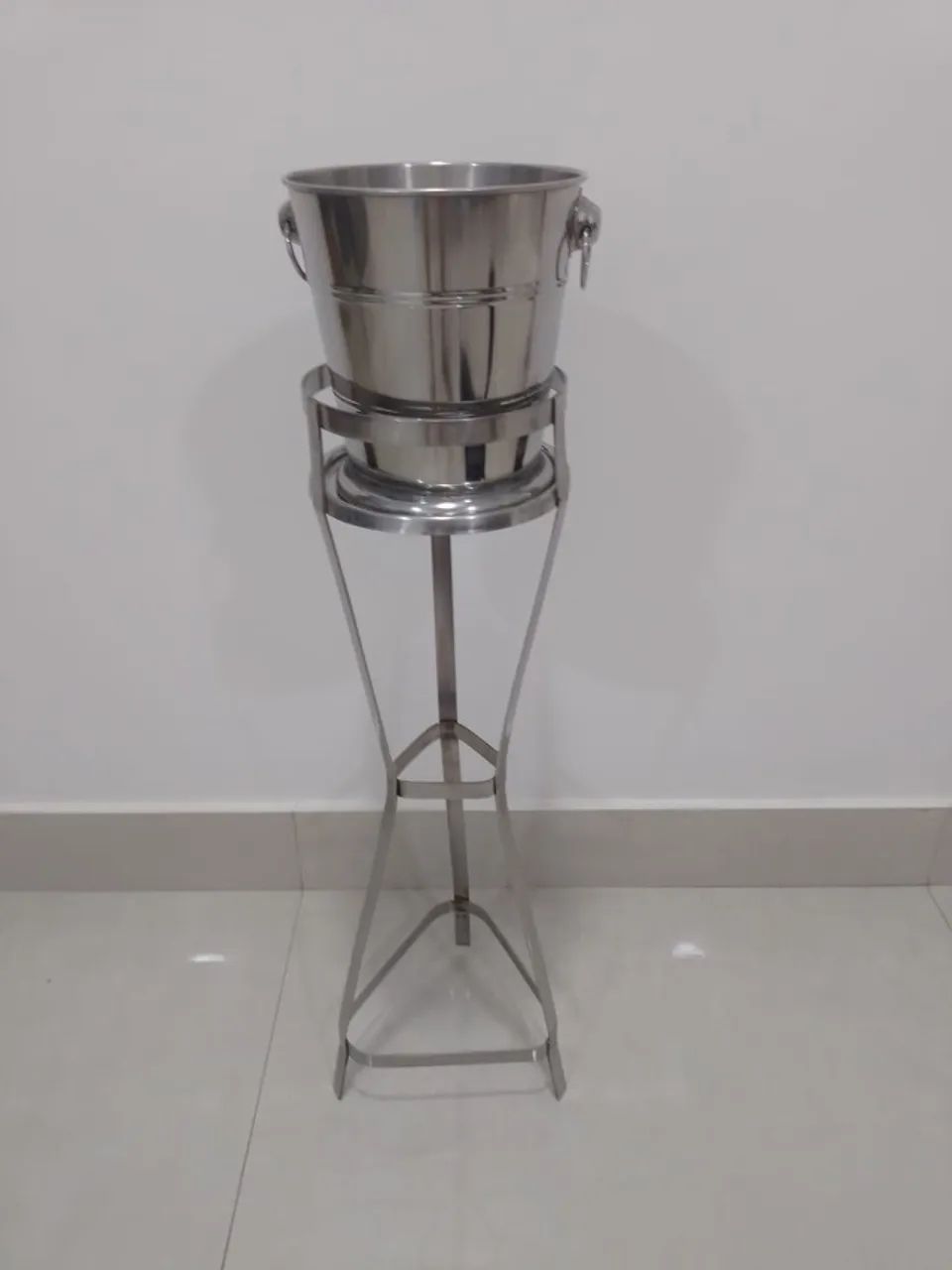 BALDE DE GELO COM SUPORTE - PÉ - Foto 3