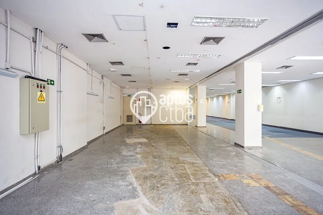 Loja comercial térrea com 498m², mais subsolo com 25 vagas de garagem. - Foto 5