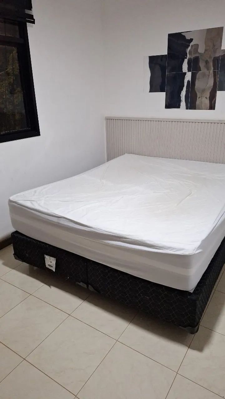 Cama box Queen 