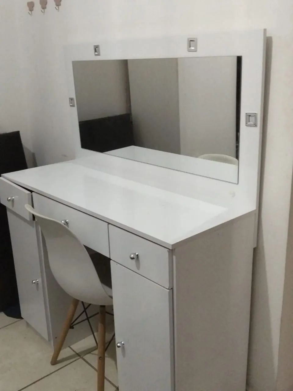 Vendo penteadeira com LED $250,00 - Foto 3
