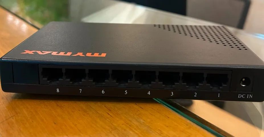 Switch MyMax 8 Portas Fast Ethernet 10/100 Mbps - Funcionando - Foto 2