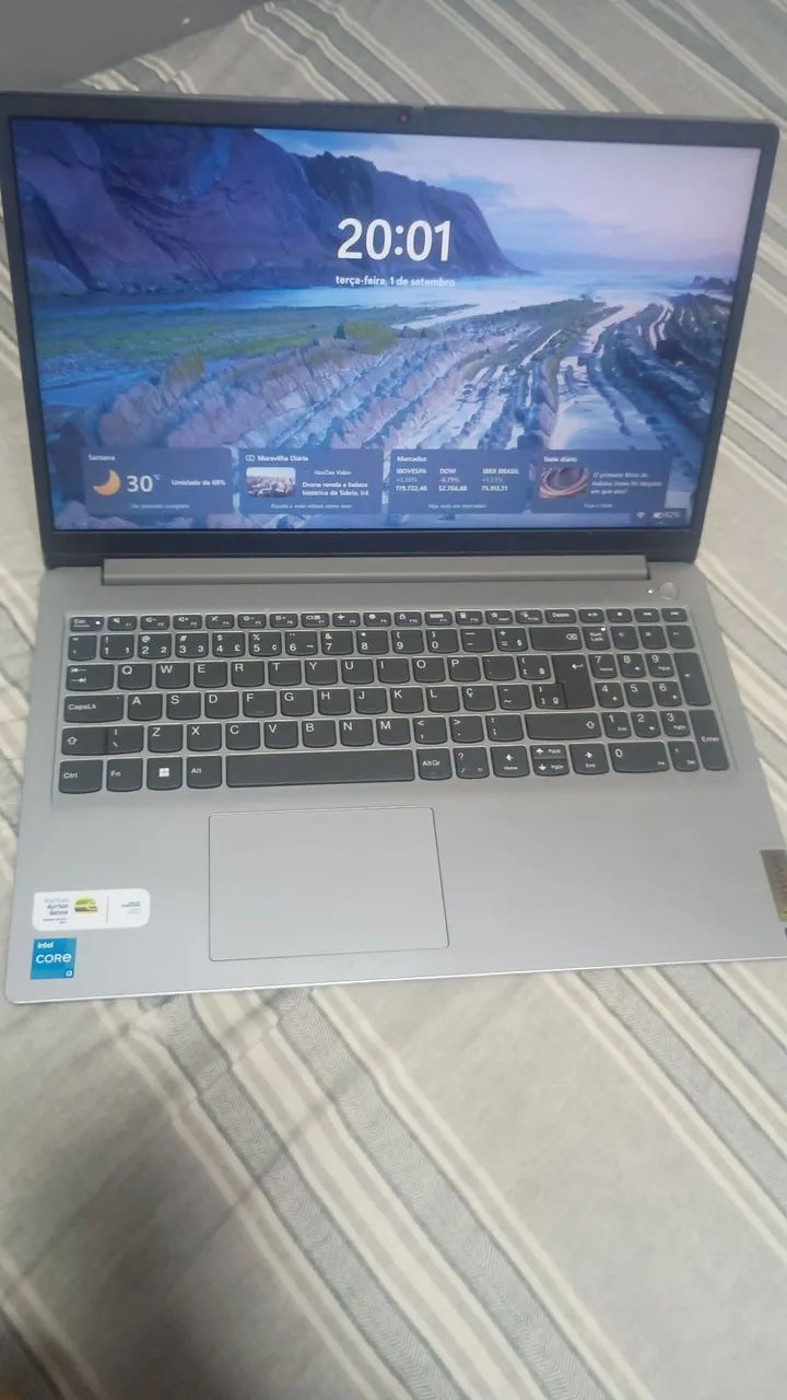 Notebook LENOVO 