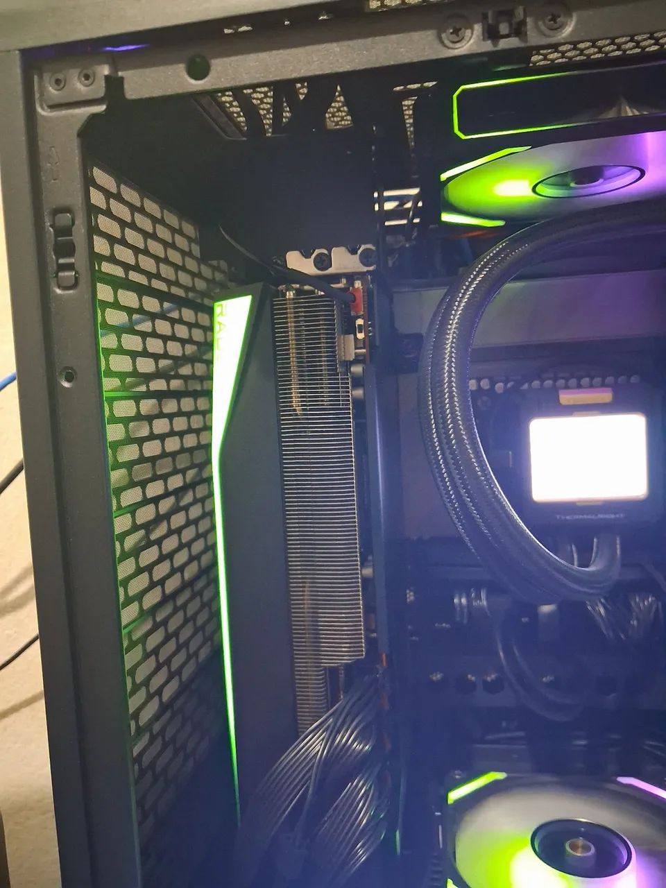 RX 9070 XT 16gb XFX - Foto 4