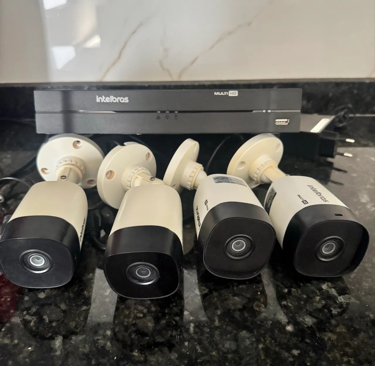 Câmera de segurança e DVR