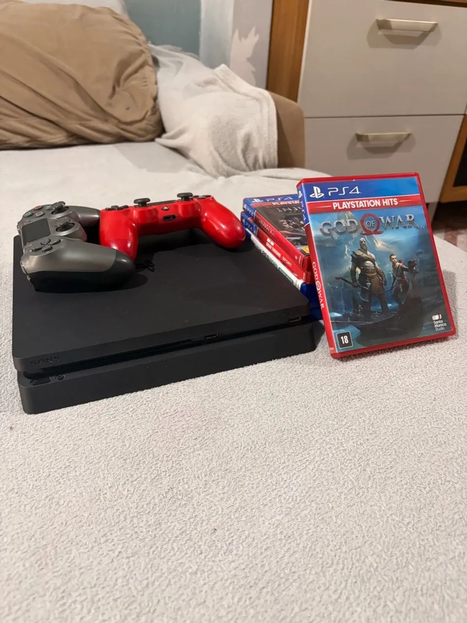 Ps4 slim 