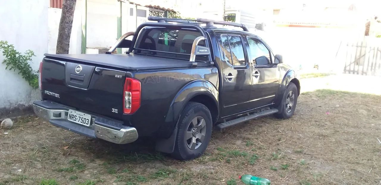 Nissan Frontier SE Attack CD 4X2 2.5 TB Diesel 2013 - Foto 2