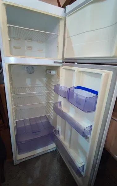 Geladeira Funcionando e em perfeito estado 