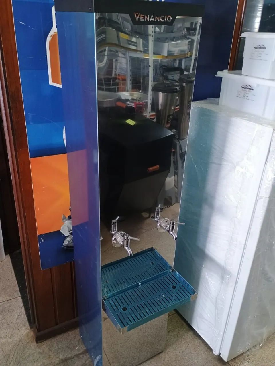BEBEDOURO VENANCIO 50 LITROS - NOVO