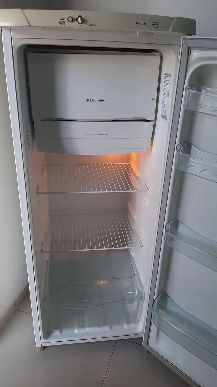 Electrolux 240 litros  - Foto 3