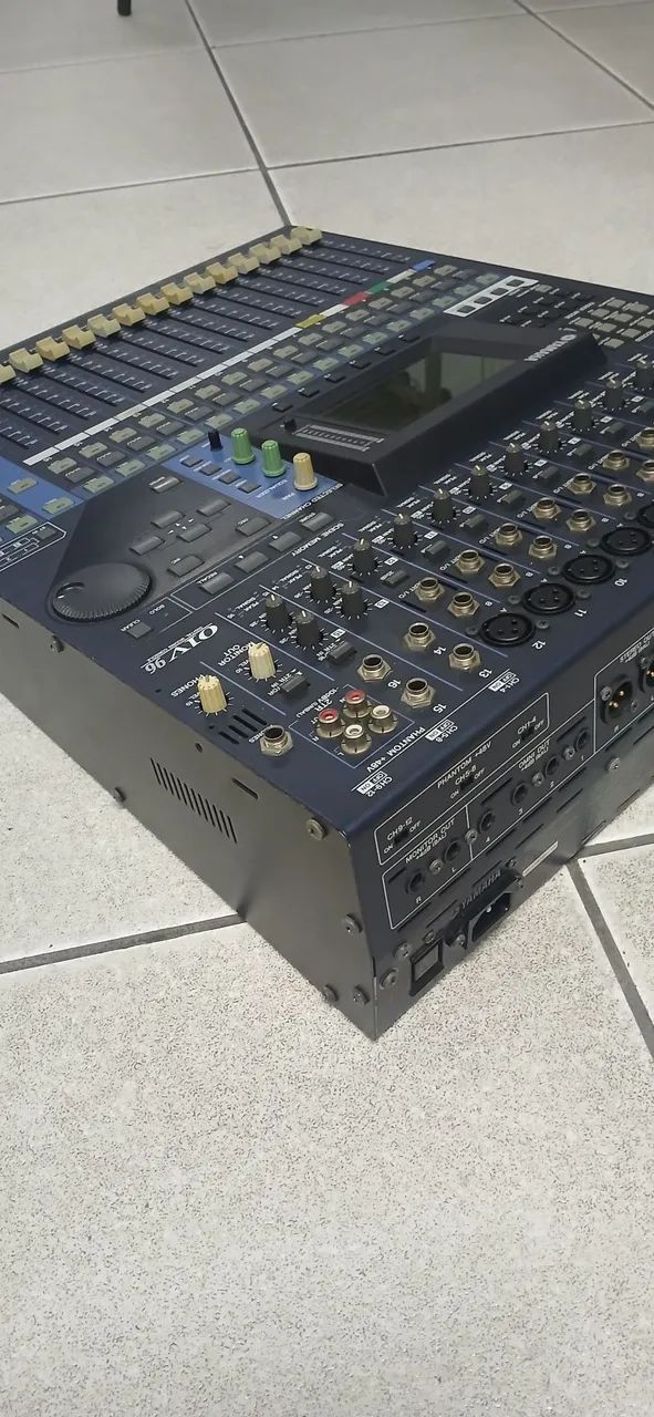Mixer Digital Yamaha 01V96<br> - Foto 5