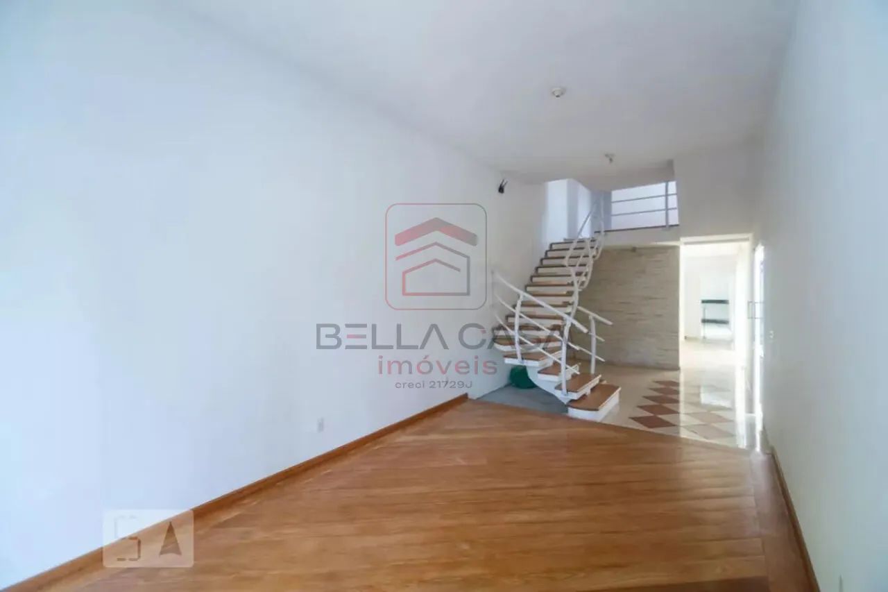Lindo Sobrado com 300m2 e Piscina - Foto 2