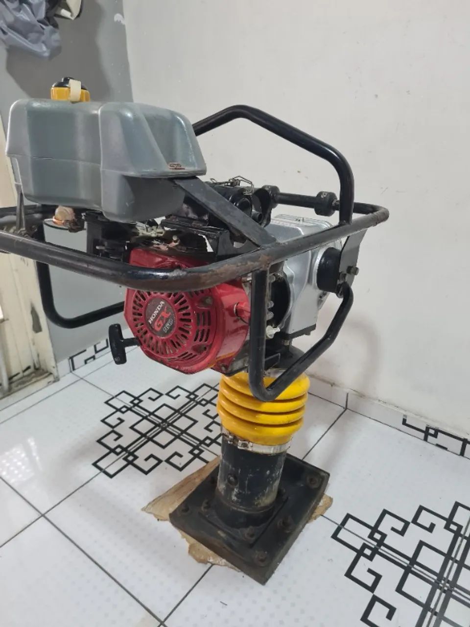 Vendo companhia de solo honda gx160 tipo sapo - Foto 3