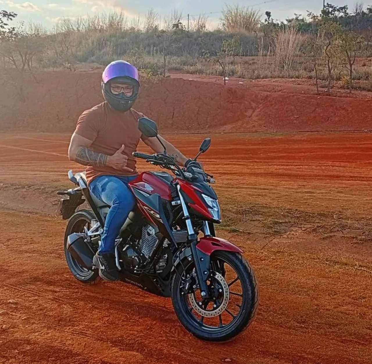 CB 300F 