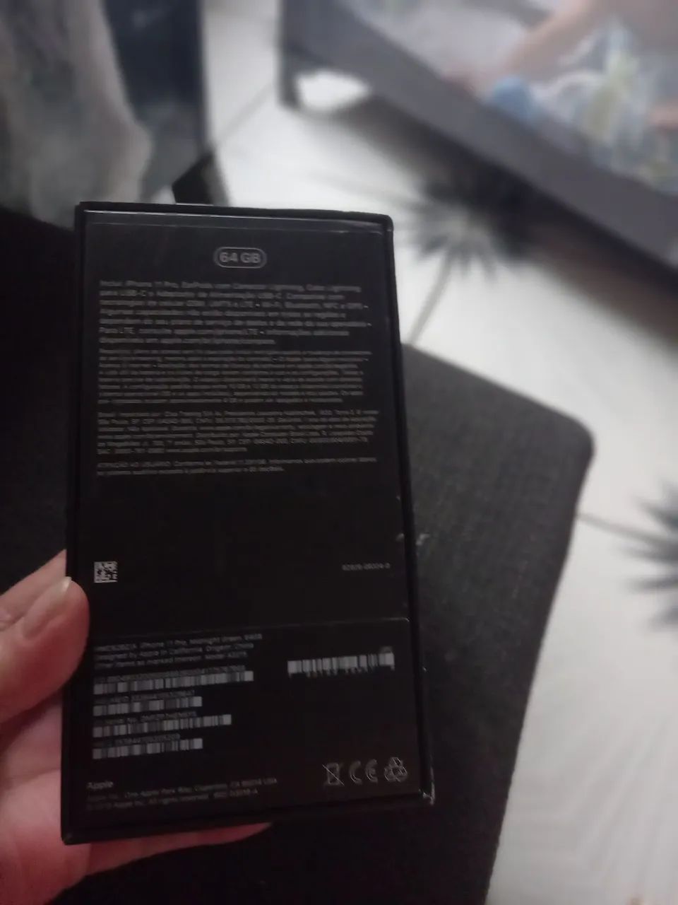 Caixa iphone 11 pro com manual  - Foto 3
