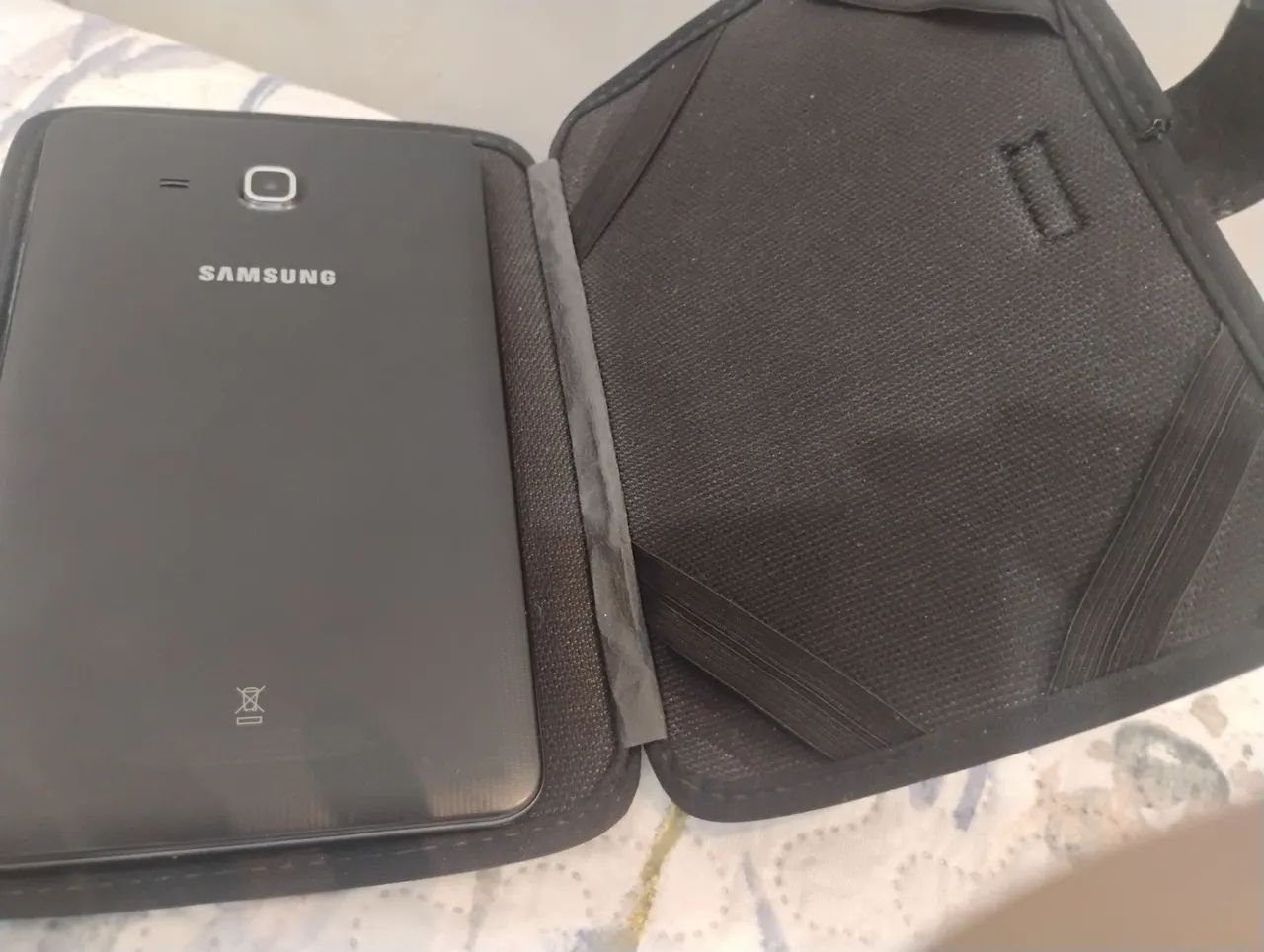 Tablet Samsung T280 , 7 polegadas com mini teclado e capinha - Foto 5