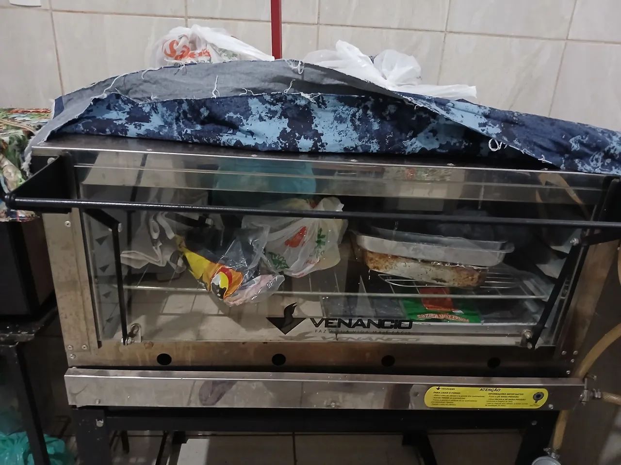 Vende se equipamento completo para lanchonete