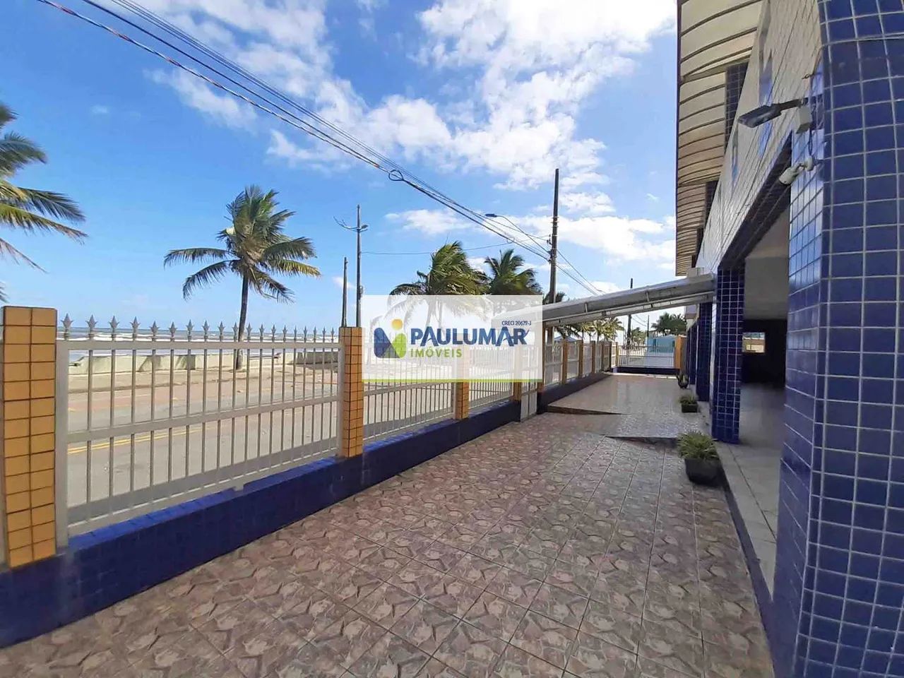 Prédio com 28 quartos, Vila Atlântica, Mongaguá - R$ 3.9 mi, Cod: 833207
