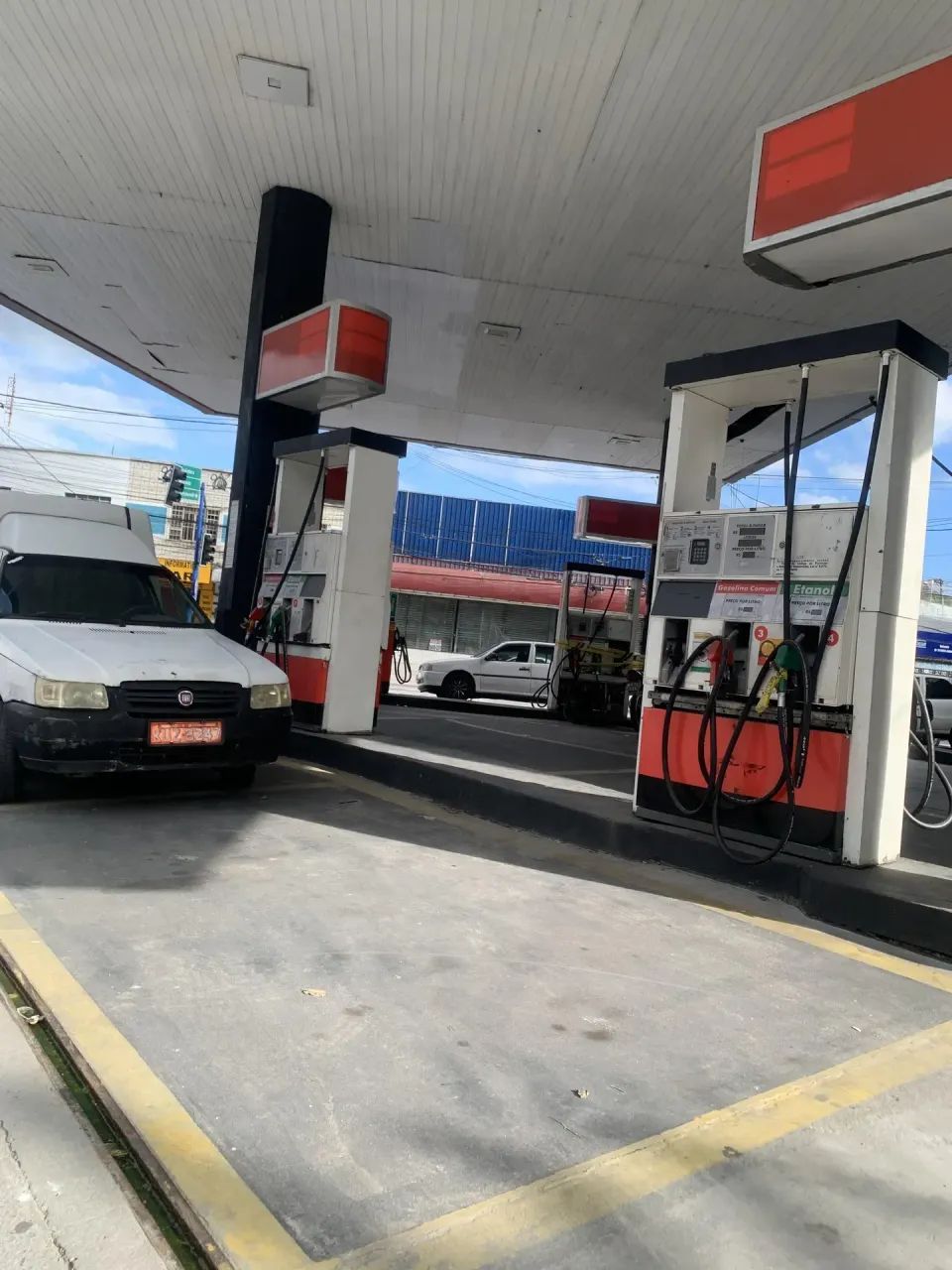Prédio comercial com instalações para posto de combustível - São Gonçalo-RJ - Foto 2