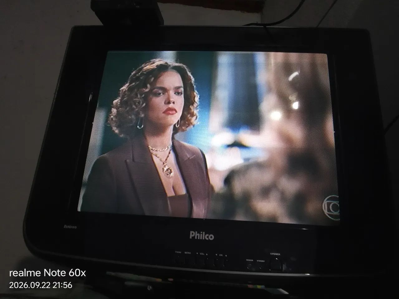 Televisão 21 polegadas acompanha aparelho digital  - Foto 2