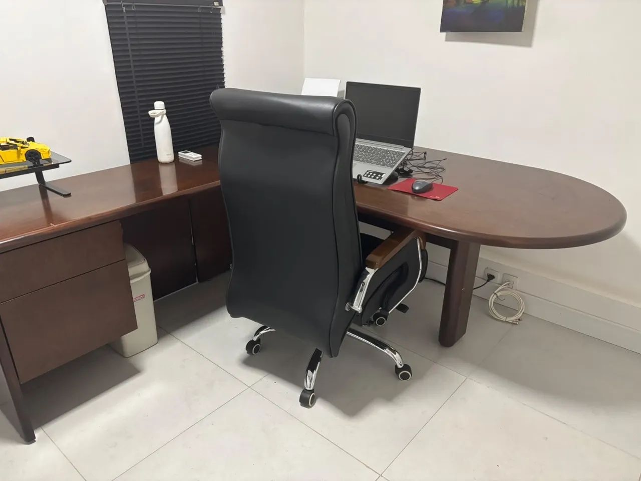 Mesa de escritório e cadeira giratória  - Foto 2