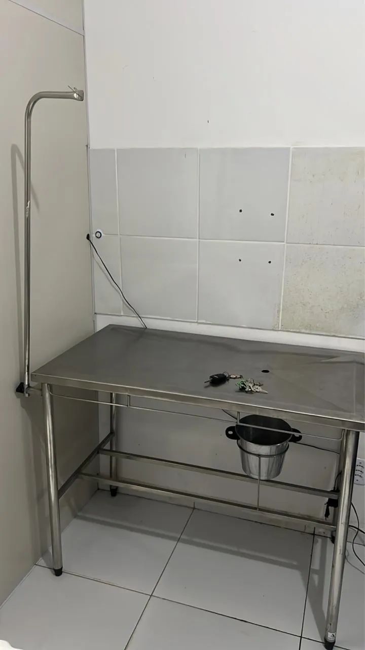 Mesa em inox cirúrgica - Foto 2