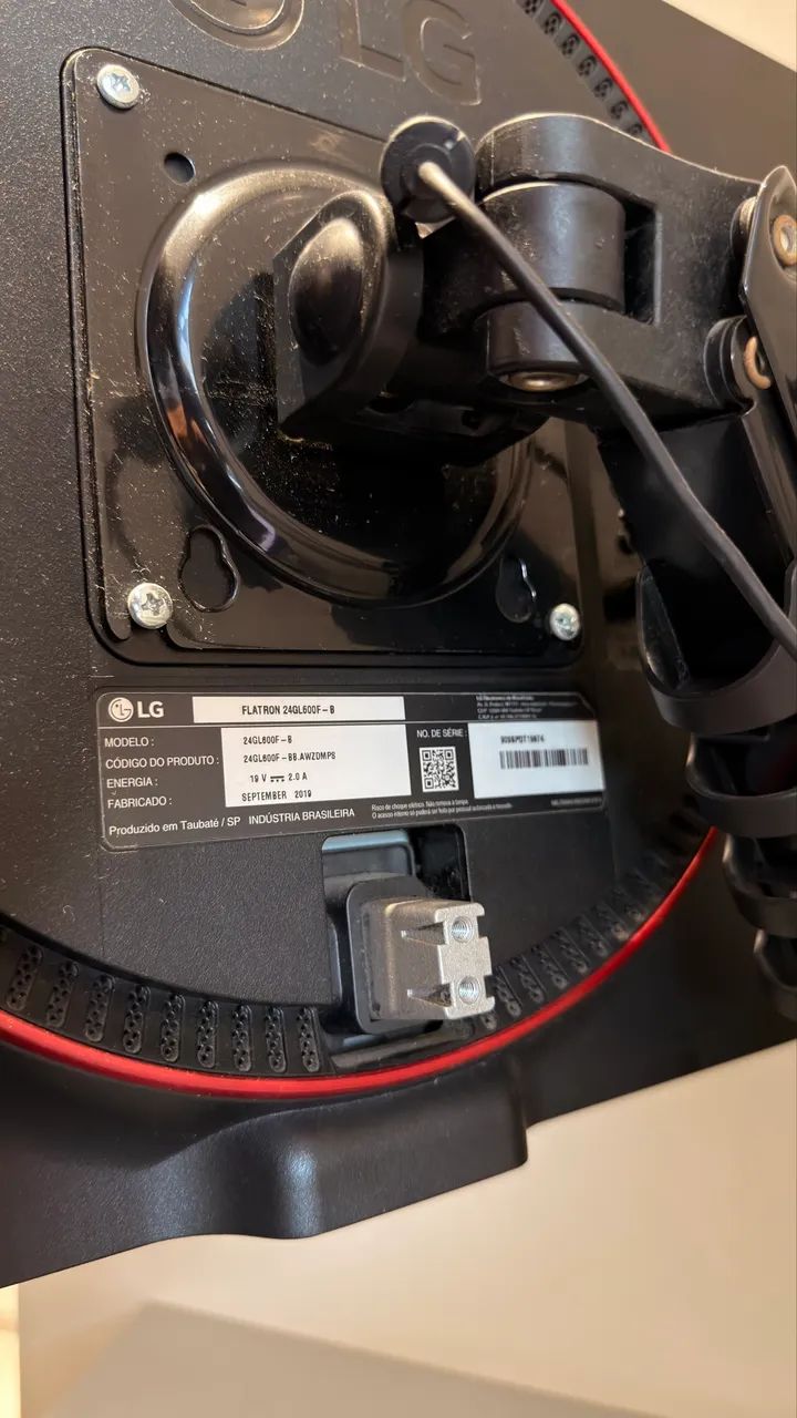 Monitor LG Full HD 144hz Tela IPS perfeito estado - Foto 2