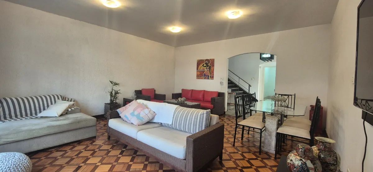 Casa para venda em Aclimação com 4 quartos, sendo 1 suíte, 215m² - Foto 2