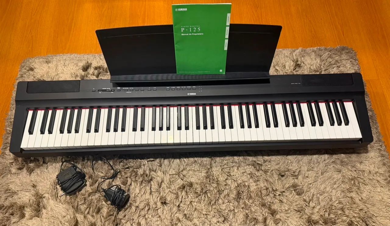 Piano digital Yamaha P-125B + bolsa para transporte, suporte e