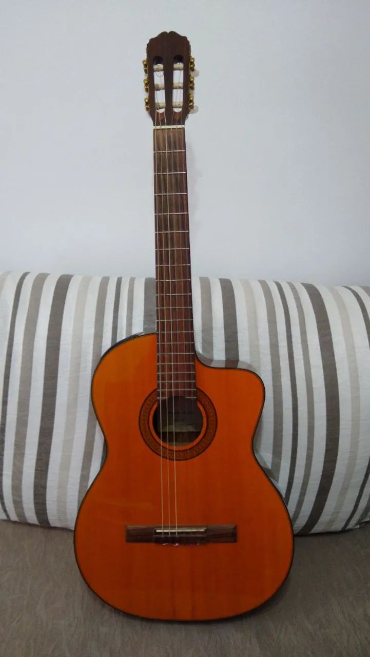 Violão Takamine EG124C