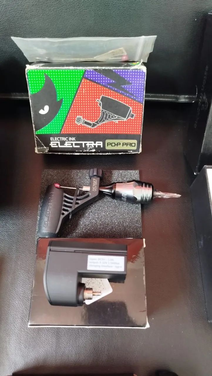 Máquinas e equipamentos para tatuagem /tatuador (a)