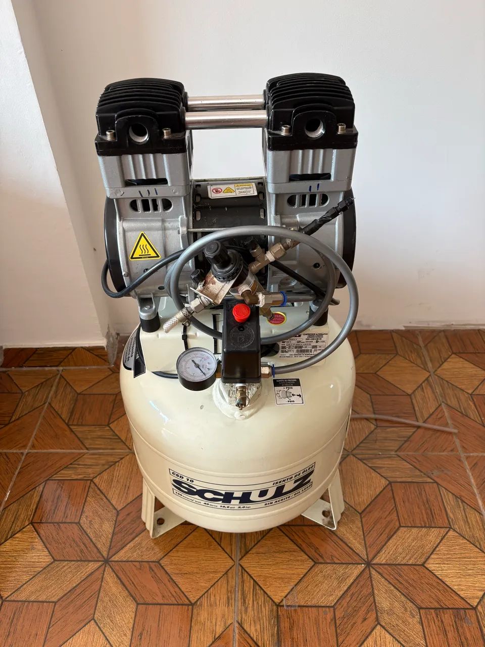 Compressor De Ar Odontológico 10 Pés 401 2hp Csd10/40 Schulz - Foto 2