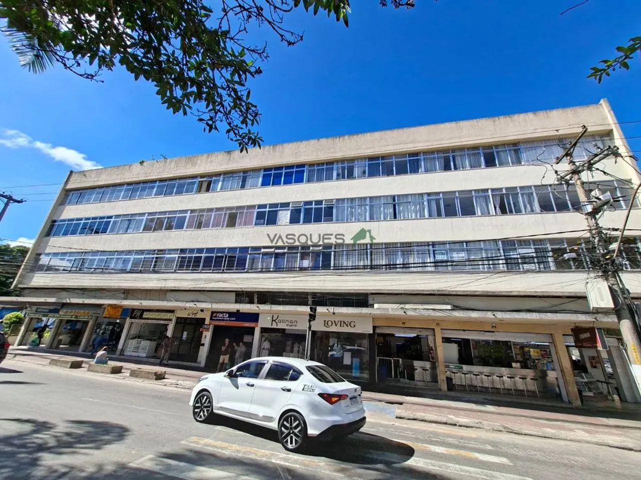 Apartamento no centro da cidade com 2 quartos para locação