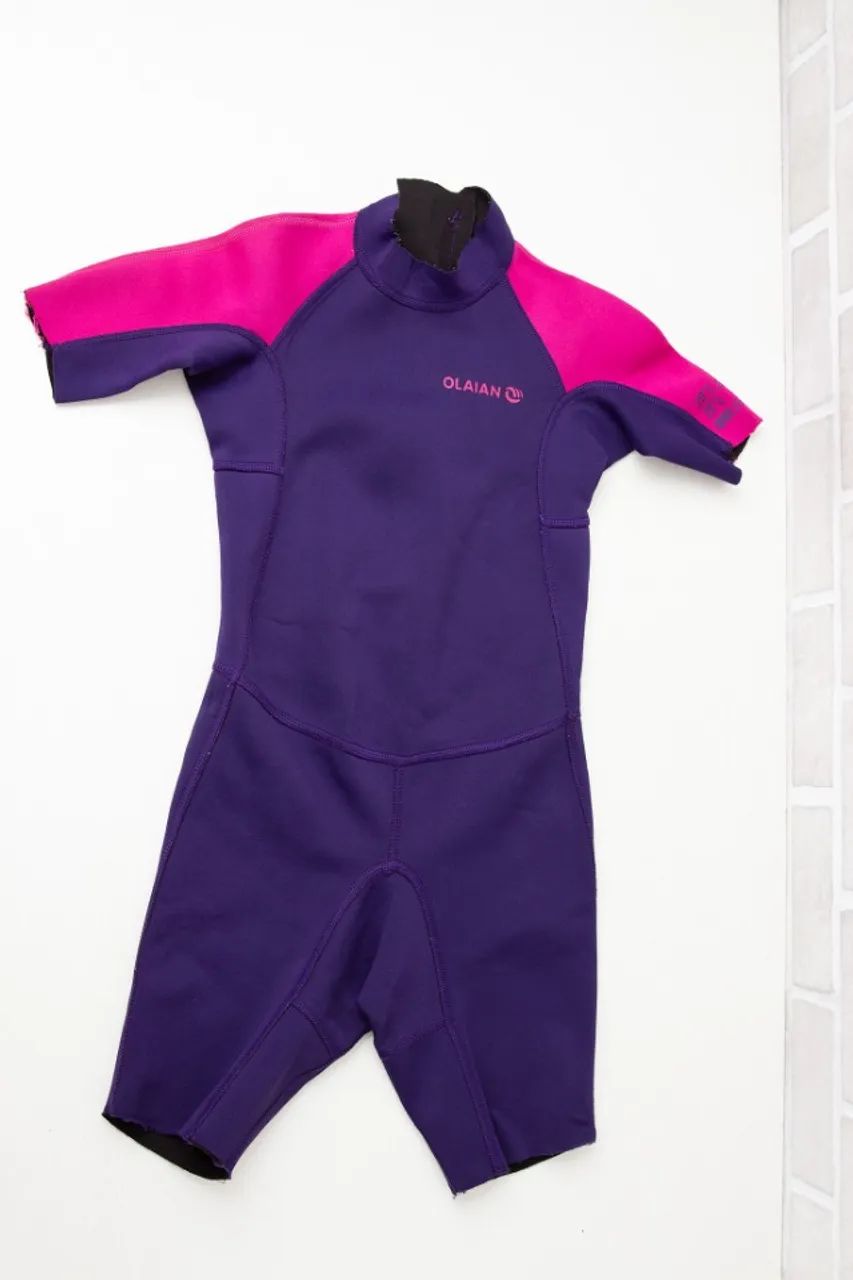 Roupa de neoprene olaian roxa e rosa
