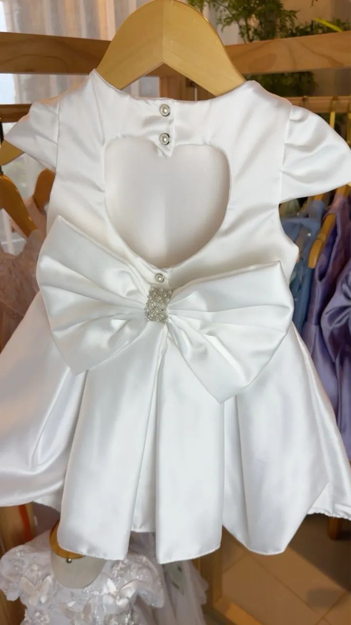 Lote de vestidos de festa infantis para revenda