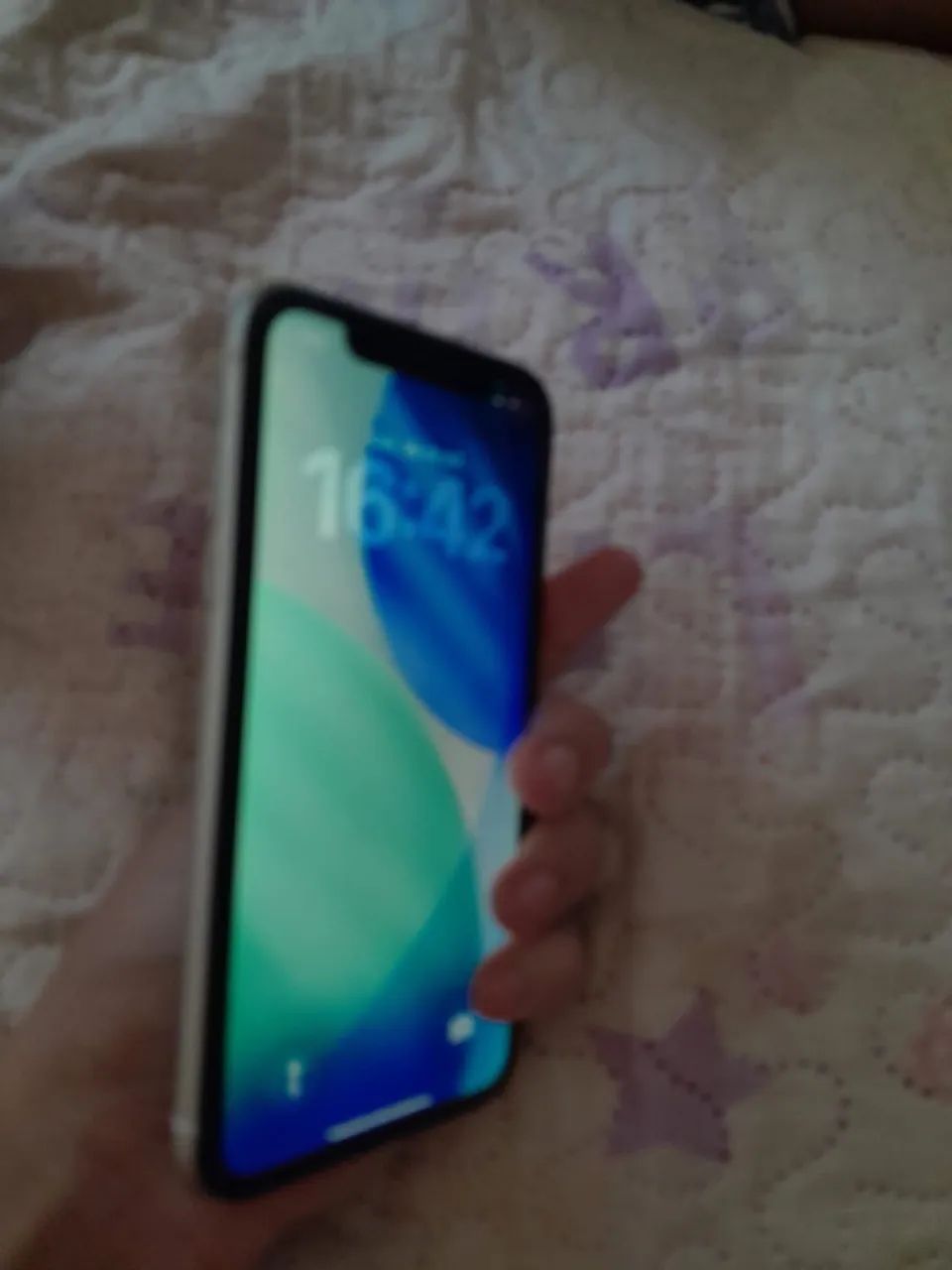Vendo iPhone 11 só está com esse defeito na traseira funcionando normalmente  - Foto 3