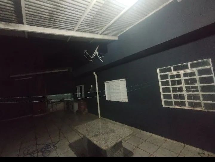 Alugo casa de fundo - Foto 2