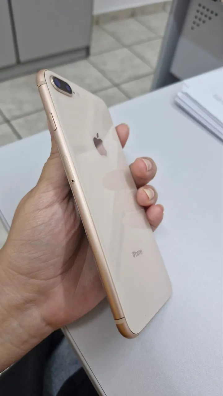 iPhone 8 Plus 64GB- excelente custo- benefício - Celulares e