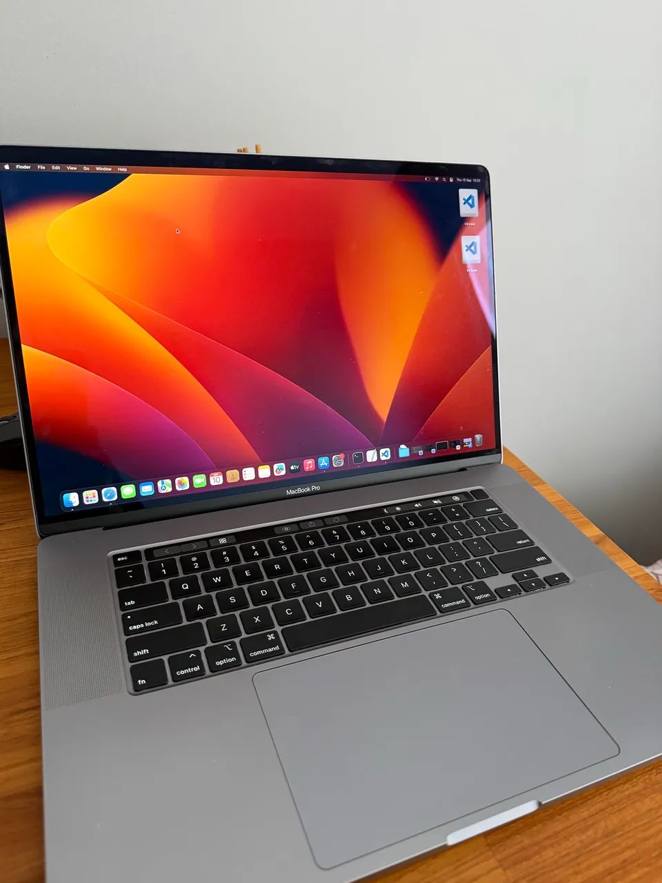 MacBook Pro 16? 2019 | Core i9 | 32GB RAM | Touch Bar | Space Gray