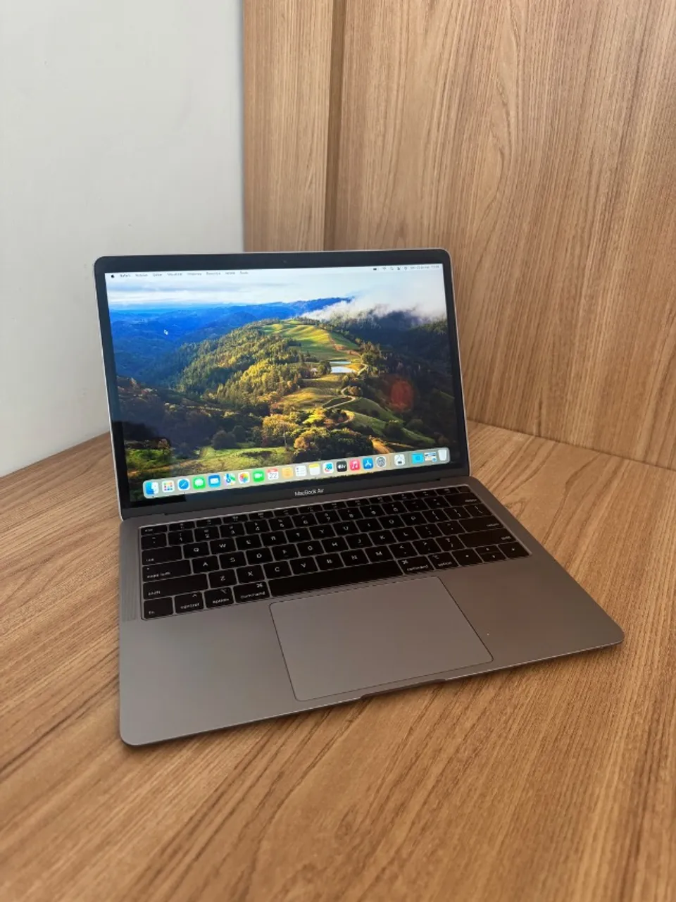 MacBook AIR 13? 2018 com chip intel I5, 8gb de RAM e 128gb SSD
