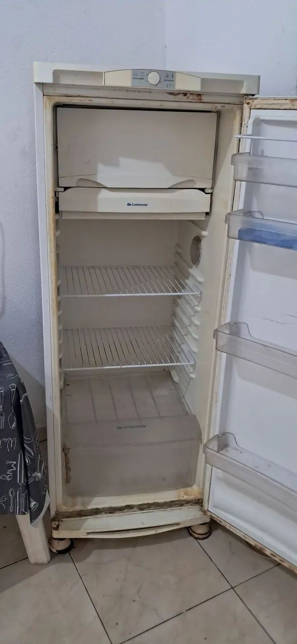 Geladeira usada, com alguns defeitos  - Foto 3