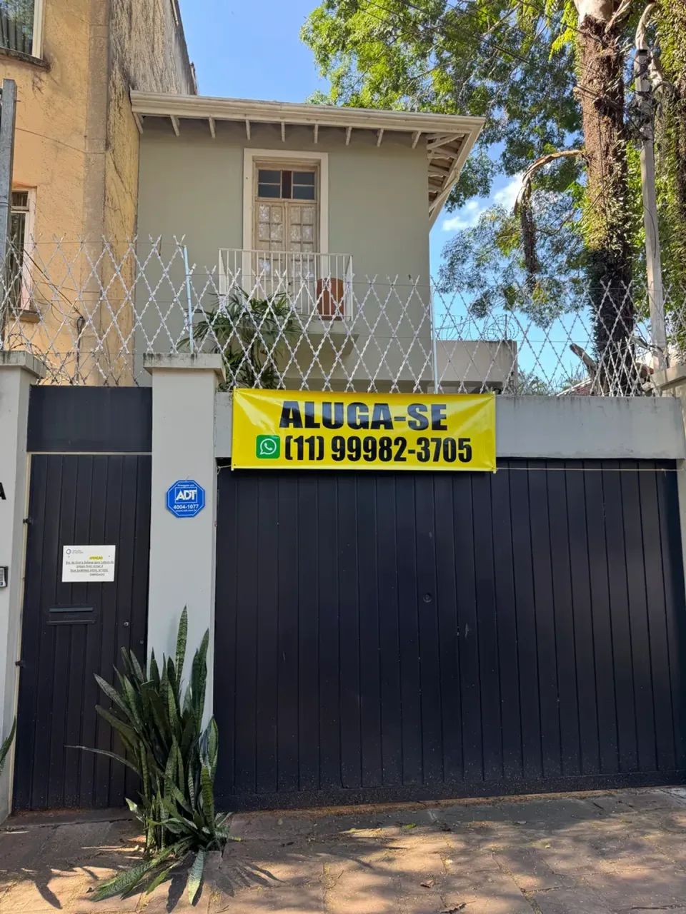 Casa para aluguel tem 219 metros quadrados em Jardim Paulistano - São Paulo - São Paulo
